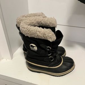 Kids Size 3 Sorel Boot